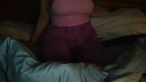 Snapshot of milfytitts chatting on 10/09/25, 12:47 MilfyTitts online show from 10/09/25, 12:47