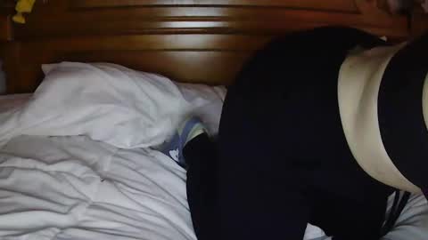 Snapshot of milfytitts chatting on 10/26/25, 08:26 MilfyTitts online show from 10/26/25, 08:26