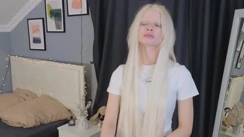 Snapshot of mili_backer chatting on 03/11/26, 11:38 Eva online show from 03/11/26, 11:38