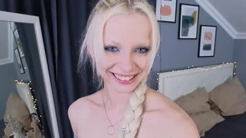 Snapshot of mili_backer chatting on 03/21/26, 12:21 Eva online show from 03/21/26, 12:21