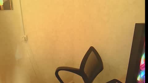 Snapshot of milia21 chatting on 02/19/26, 08:21 milia21 online show from 02/19/26, 08:21