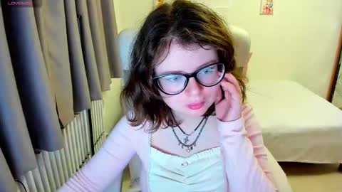 Snapshot of milisasweet chatting on 10/08/25, 06:38 MilisaSweet online show from 10/08/25, 06:38