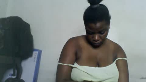 Snapshot of milk_titz chatting on 12/21/24, 08:50 kinwity online show from 12/21/24, 08:50