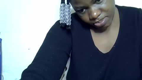 Snapshot of milk_titz chatting on 01/11/25, 08:43 kinwity online show from 01/11/25, 08:43