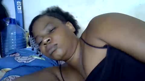 Snapshot of milk_titz chatting on 01/15/25, 11:00 kinwity online show from 01/15/25, 11:00