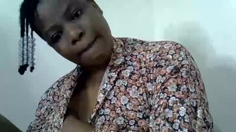 Snapshot of milk_titz chatting on 01/29/25, 08:18 kinwity online show from 01/29/25, 08:18