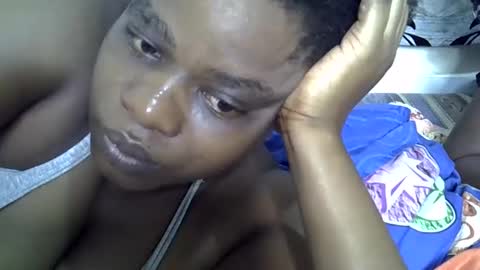 Snapshot of milk_titz chatting on 02/10/25, 05:41 kinwity online show from 02/10/25, 05:41