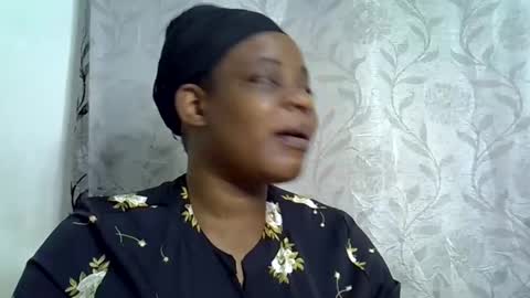 Snapshot of milk_titz chatting on 02/13/25, 07:10 kinwity online show from 02/13/25, 07:10