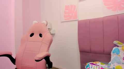 milk_zafira online show from 11/16/25, 01:55