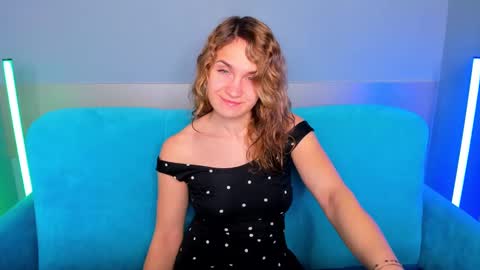 milkablond online show from 02/04/25, 12:40