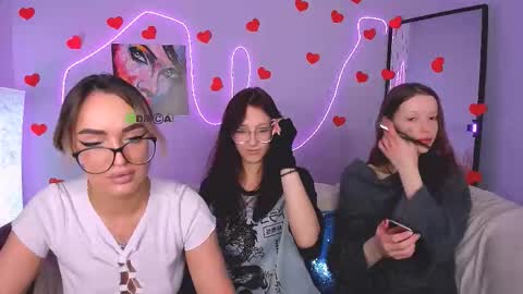 Snapshot of milki_wey chatting on 02/18/26, 08:27 Mila online show from 02/18/26, 08:27