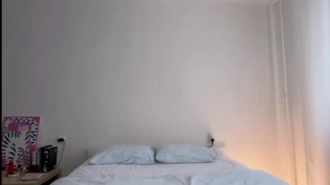 milky__way_ online show from 04/25/26, 01:41