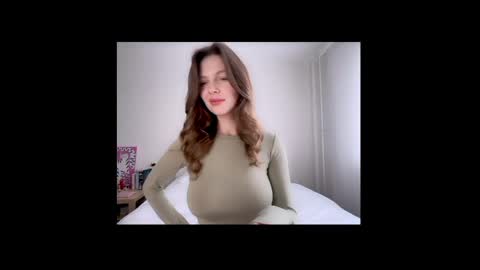 milky__way_ online show from 05/28/26, 12:24