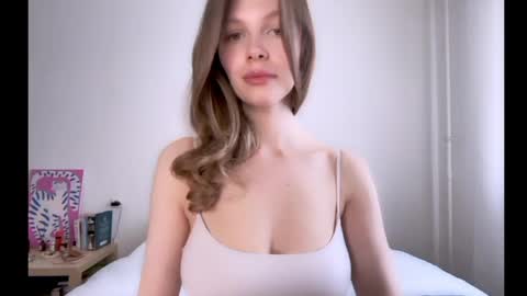 milky__way_ online show from 06/07/26, 01:59