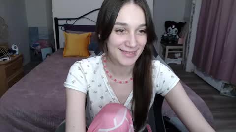 Snapshot of milky_way_rrr chatting on 02/20/25, 12:41 Milky online show from 02/20/25, 12:41