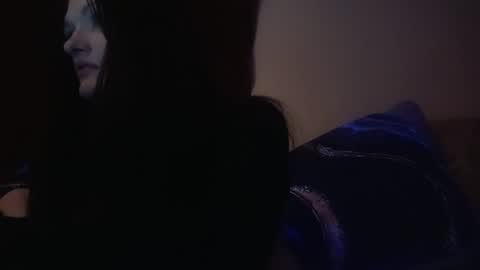 milkyemm online show from 11/17/25, 08:31