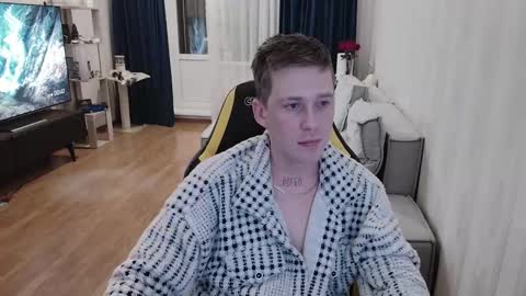 Snapshot of milkyfap chatting on 03/20/26, 10:47 Mark and Elsa online show from 03/20/26, 10:47