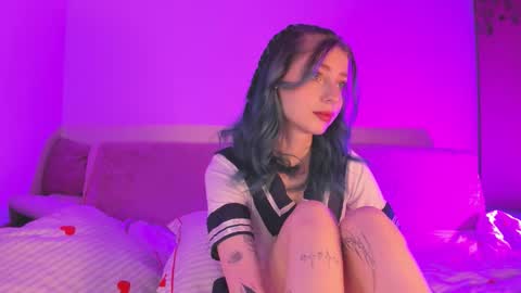 Snapshot of milla_remmy chatting on 02/23/26, 02:20 Milla online show from 02/23/26, 02:20