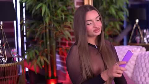 Snapshot of milla_serene chatting on 01/17/26, 06:51 Milla online show from 01/17/26, 06:51