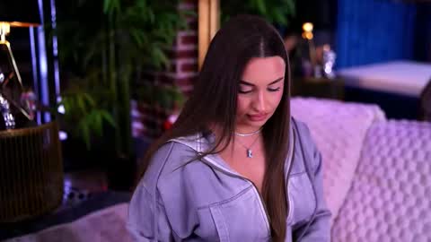 Snapshot of milla_serene chatting on 02/28/26, 07:42 Milla online show from 02/28/26, 07:42