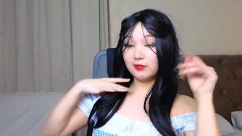 Milla or just Mi online show from 02/02/25, 04:54