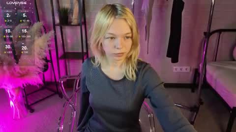 Hello  Im Mila online show from 09/29/25, 08:19