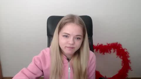 Snapshot of millaloveli chatting on 02/18/26, 08:43 millaloveli online show from 02/18/26, 08:43