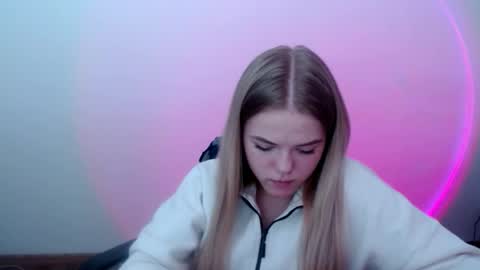 Snapshot of millaloveli chatting on 03/06/26, 09:06 millaloveli online show from 03/06/26, 09:06