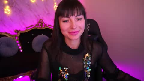 Snapshot of millaluxlove chatting on 01/12/26, 08:19 millaluxlove online show from 01/12/26, 08:19