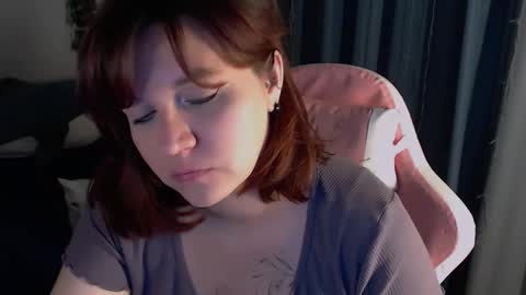 Milla online show from 11/21/25, 04:49