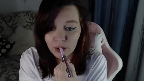 Snapshot of millapoolys chatting on 04/20/26, 08:10 Milla online show from 04/20/26, 08:10