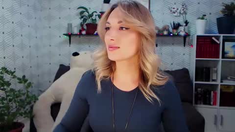 MillaXQueen online show from 01/18/26, 03:27