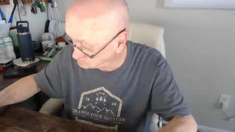 millenium0129 online show from 11/19/25, 07:03