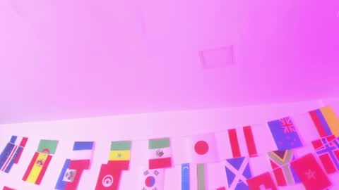 miller_silvana online show from 07/04/26, 12:22