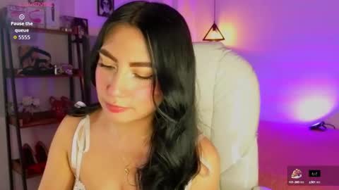 miller_vanessa_ online show from 09/18/25, 09:28