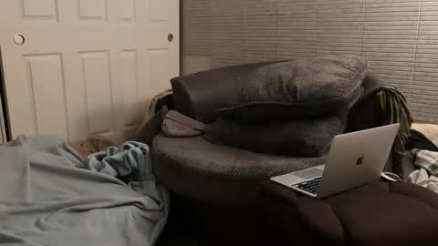 SlimnHungOH online show from 12/12/24, 06:36