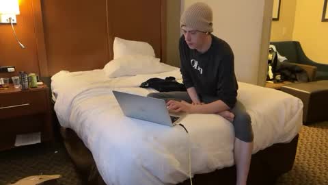 SlimnHungOH online show from 01/06/25, 10:05