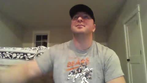 Snapshot of millertimenow34 chatting on 01/08/25, 02:14 millertime feet bigcock hairy straight muscles online show from 01/08/25, 02:14