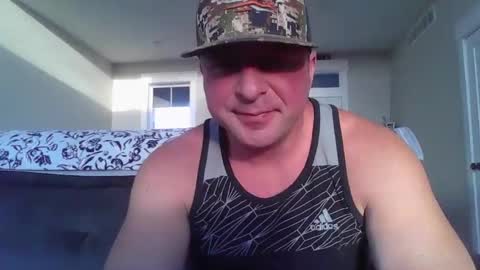 Snapshot of millertimenow34 chatting on 02/27/26, 10:54 millertime feet bigcock hairy straight muscles online show from 02/27/26, 10:54