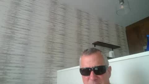 Snapshot of millertoy chatting on 06/18/26, 04:55 Mac online show from 06/18/26, 04:55