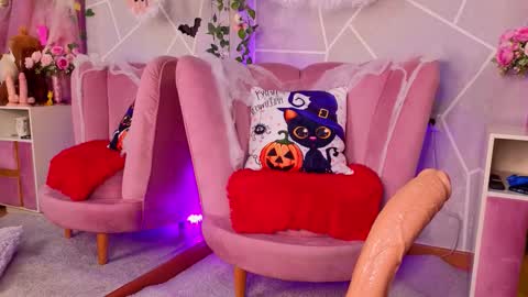 milleyjones_ online show from 10/18/25, 07:09