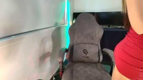 Snapshot of milli_sweets chatting on 10/04/25, 01:36 Milli sweets online show from 10/04/25, 01:36