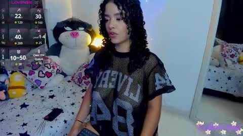 Snapshot of millie_lamar chatting on 03/17/26, 06:44 online show from 03/17/26, 06:44