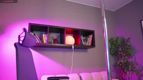 Snapshot of millie_volturi chatting on 07/02/26, 01:06 millie_volturi online show from 07/02/26, 01:06