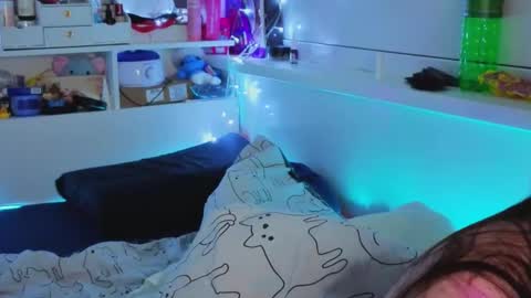 Millie online show from 11/06/25, 02:29