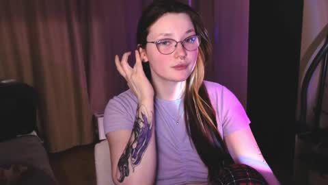 Snapshot of milliedoll chatting on 04/01/26, 04:59 Millie online show from 04/01/26, 04:59