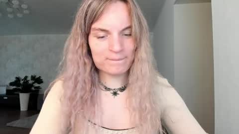 mili-kira online show from 05/01/26, 01:16