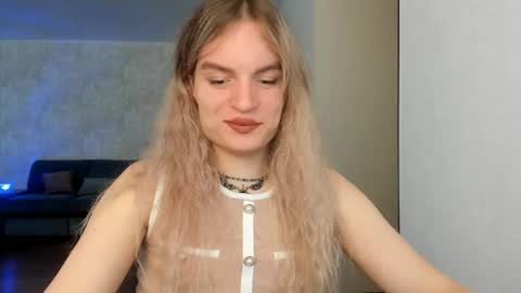 mili-kira online show from 05/06/26, 12:21