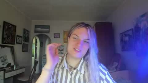 mili-kira online show from 08/02/26, 04:55