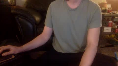 Snapshot of millionsmcgee chatting on 02/21/25, 03:45 Millions online show from 02/21/25, 03:45